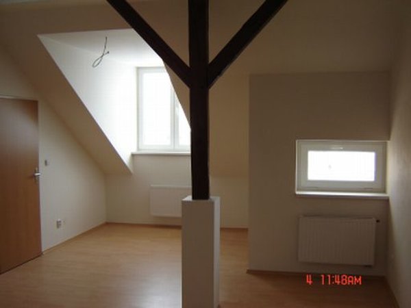 Půdní vestavba Úvoz